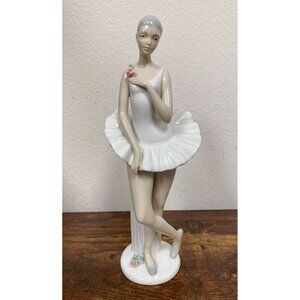 VTG Miguel‎ Requena Porcelain Glossy Ballerina Dancer w/ Roses Figurine! 25